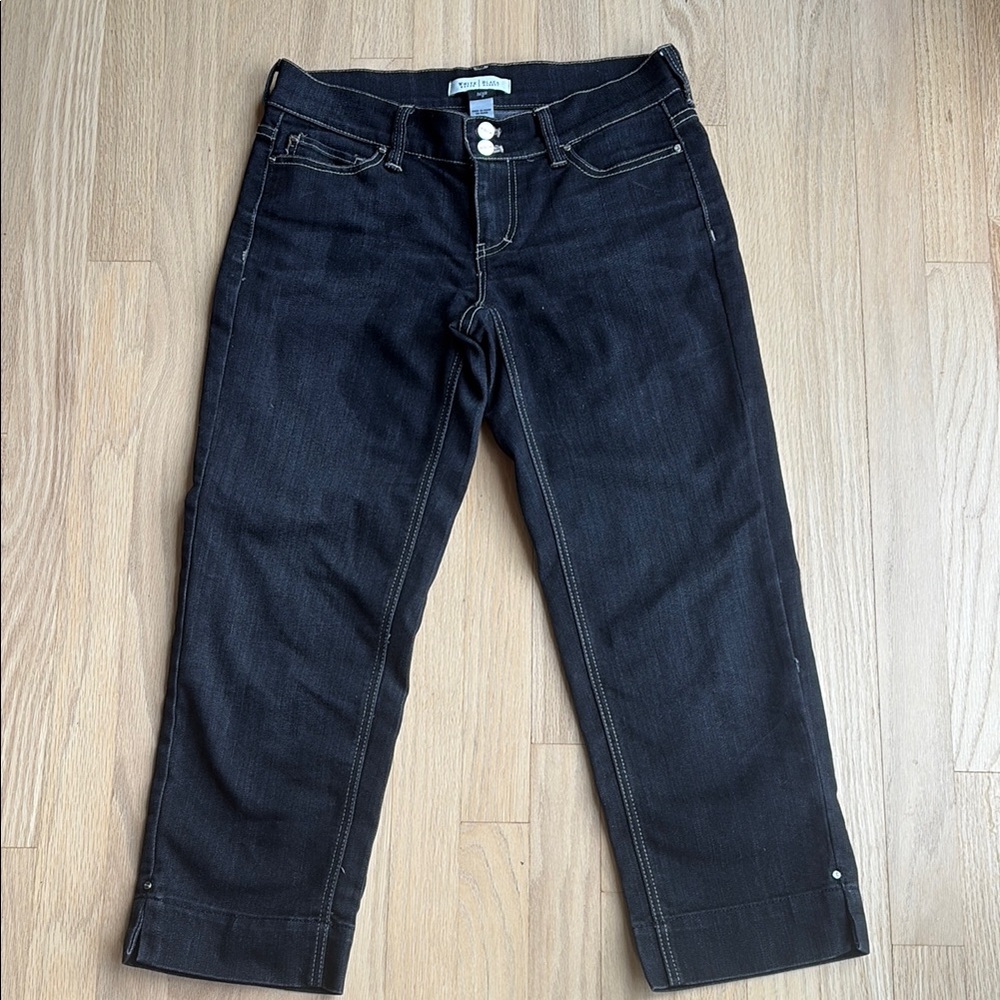 White House Black Market  Women's Black Cropped  Jeans